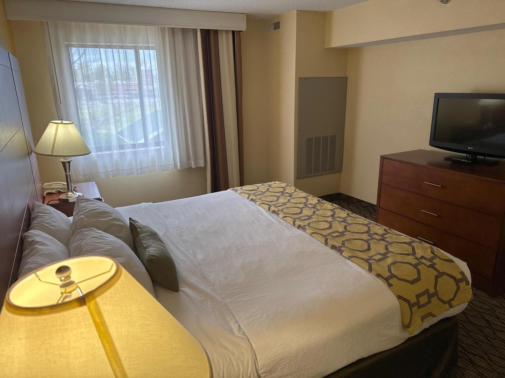 Baymont By Wyndham Mishawaka South Bend Area Hotell Exteriör bild