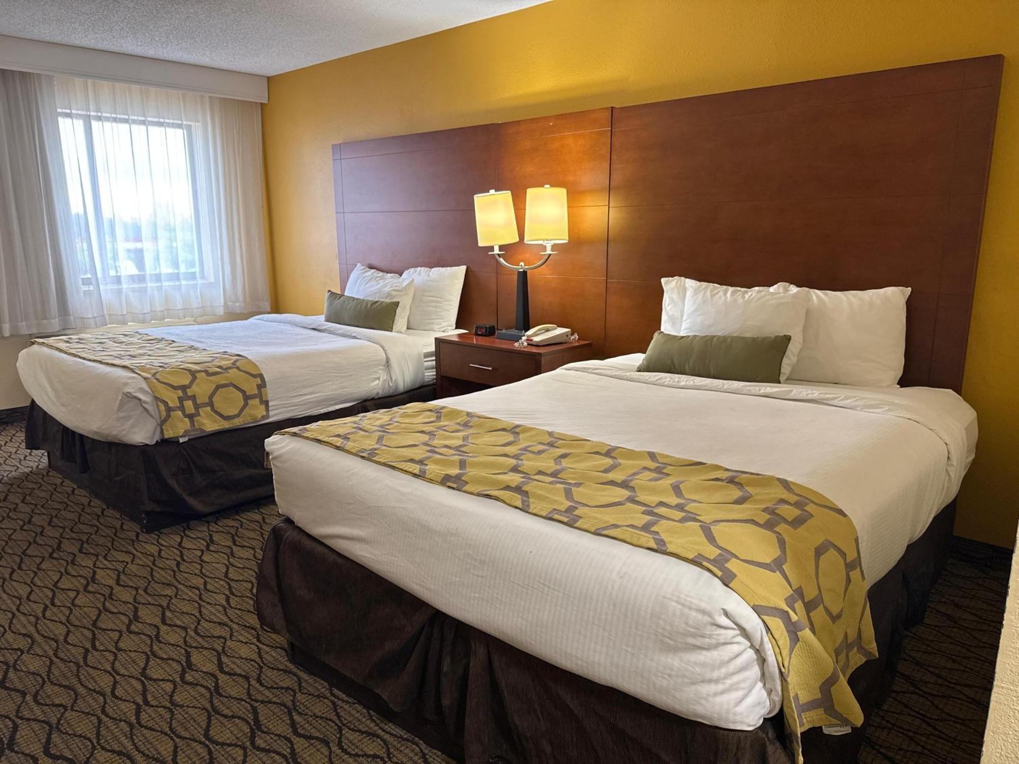 Baymont By Wyndham Mishawaka South Bend Area Hotell Exteriör bild