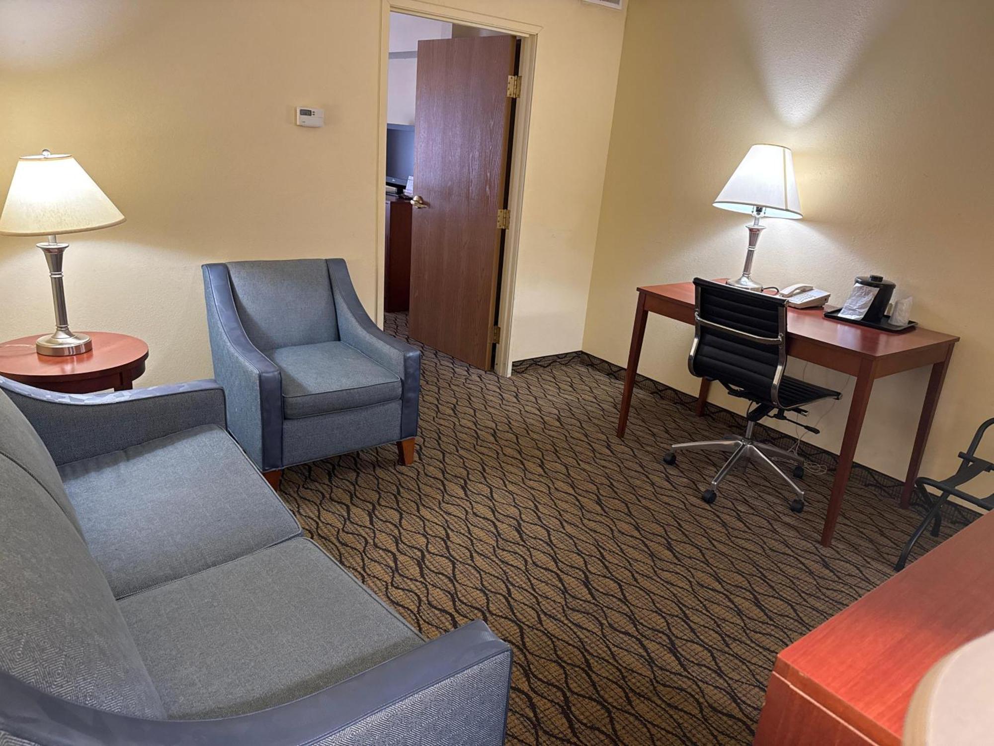 Baymont By Wyndham Mishawaka South Bend Area Hotell Exteriör bild