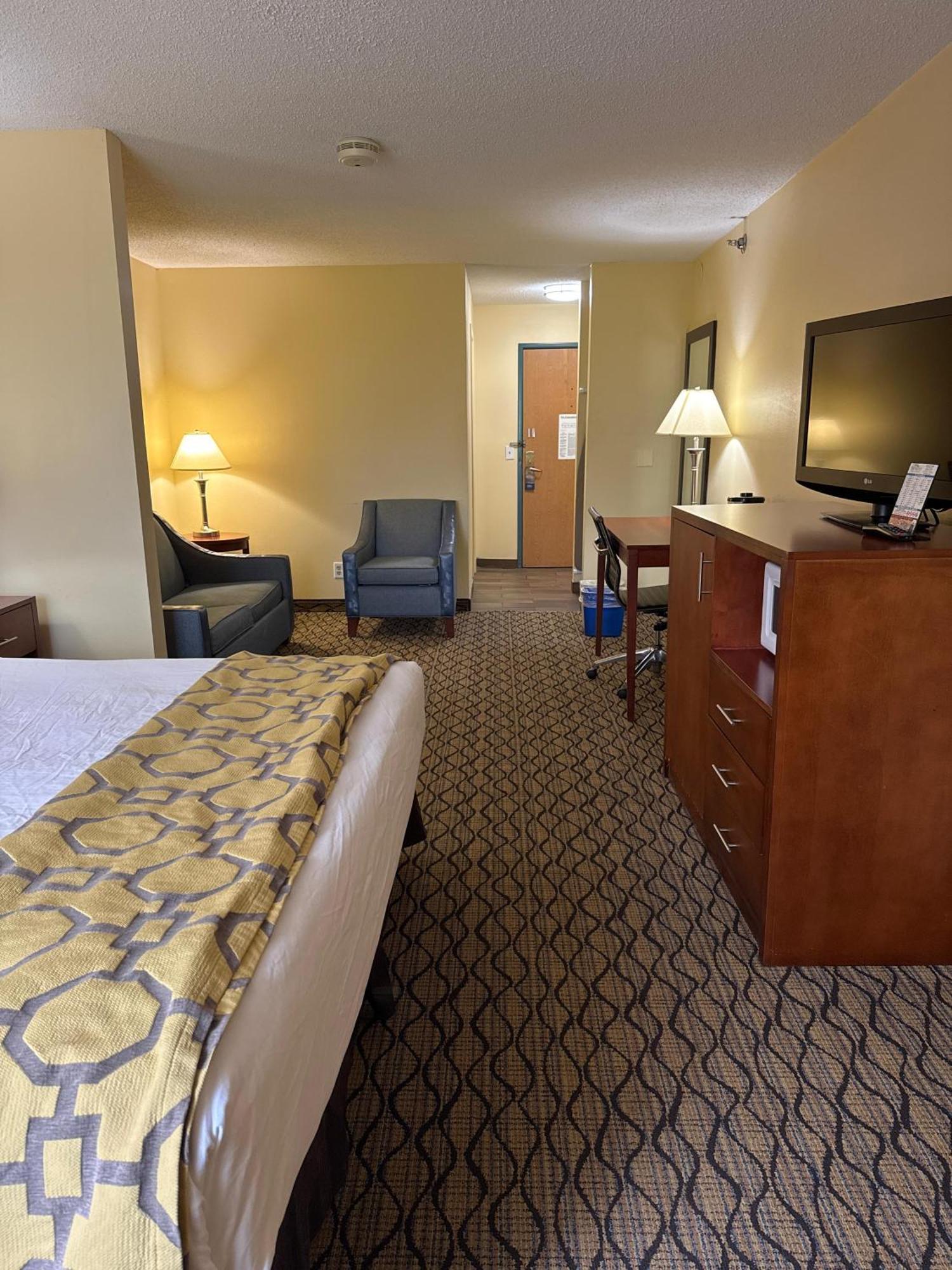 Baymont By Wyndham Mishawaka South Bend Area Hotell Exteriör bild