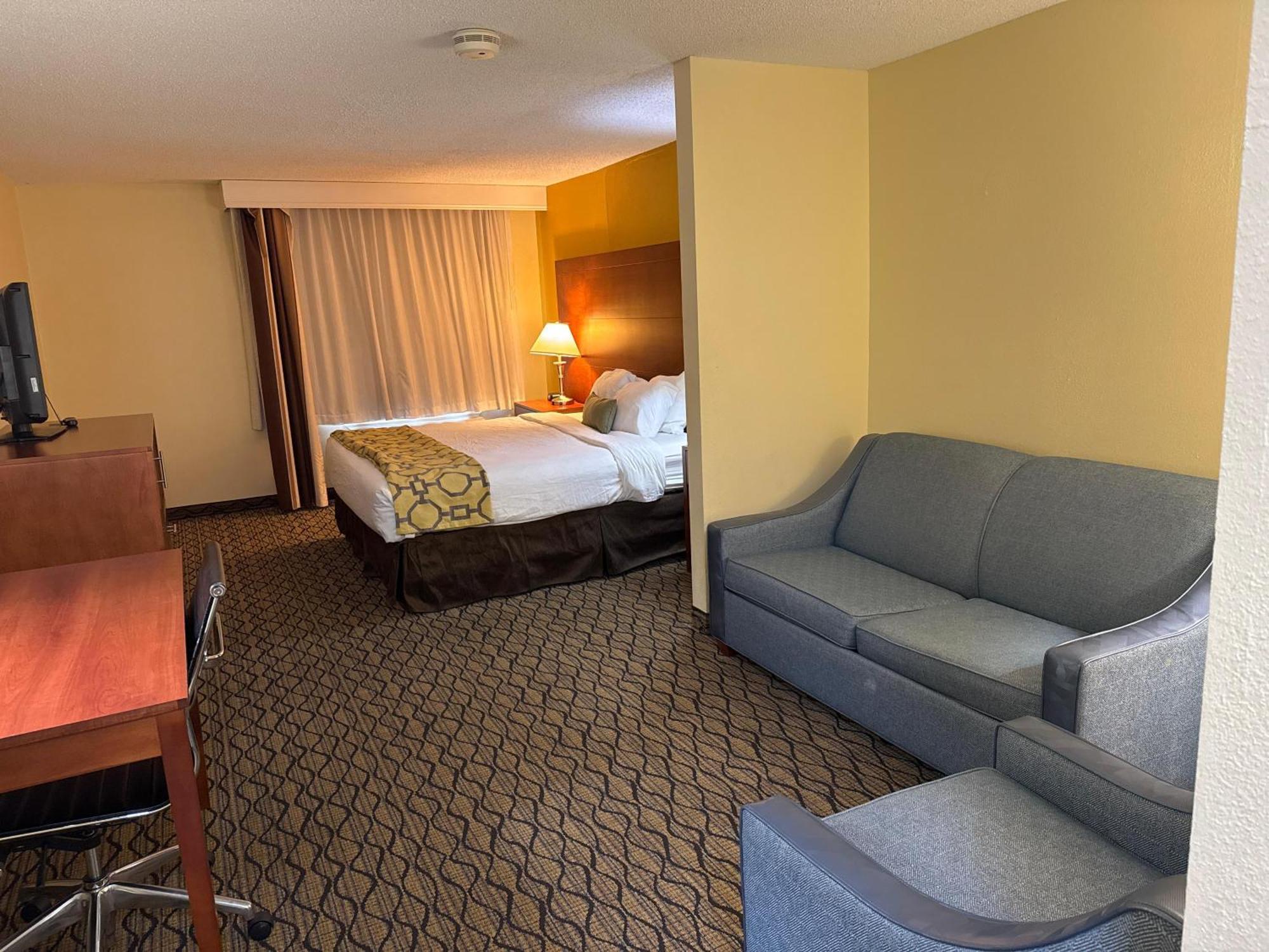 Baymont By Wyndham Mishawaka South Bend Area Hotell Exteriör bild